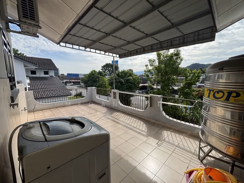 Rumah Teres 2 Tingkat untuk Disewa di Taman Ipoh Selatan (Ipoh) - Megan Chee - Balcony - PropertyGuru.com.my