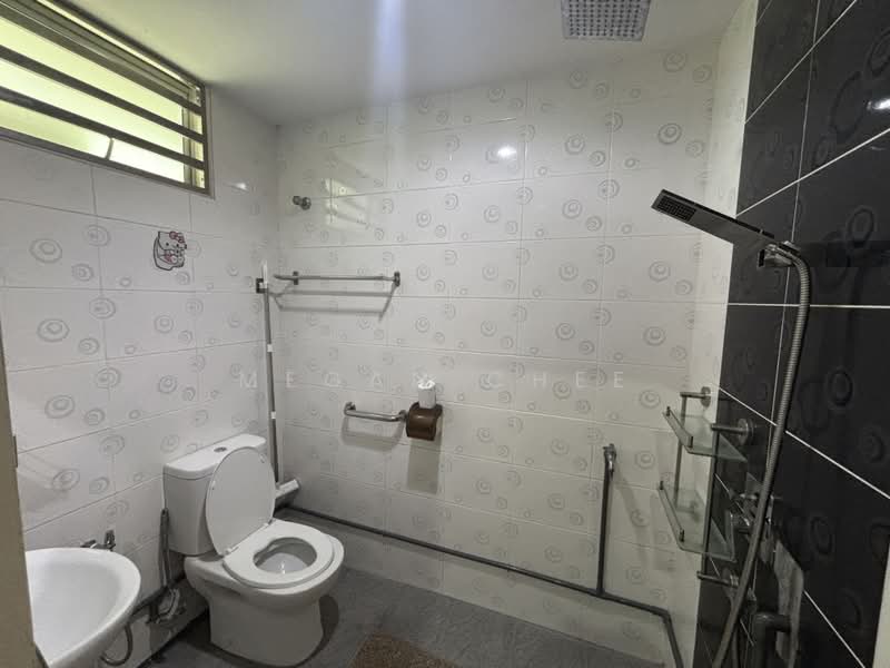 Rumah Teres 2 Tingkat untuk Disewa di Taman Ipoh Selatan (Ipoh) - Megan Chee - Bathroom - PropertyGuru.com.my