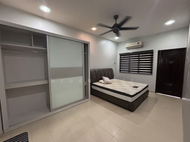 Rumah Teres 2 Tingkat untuk Disewa di Taman Ipoh Selatan (Ipoh) - Megan Chee - Bedroom - PropertyGuru.com.my