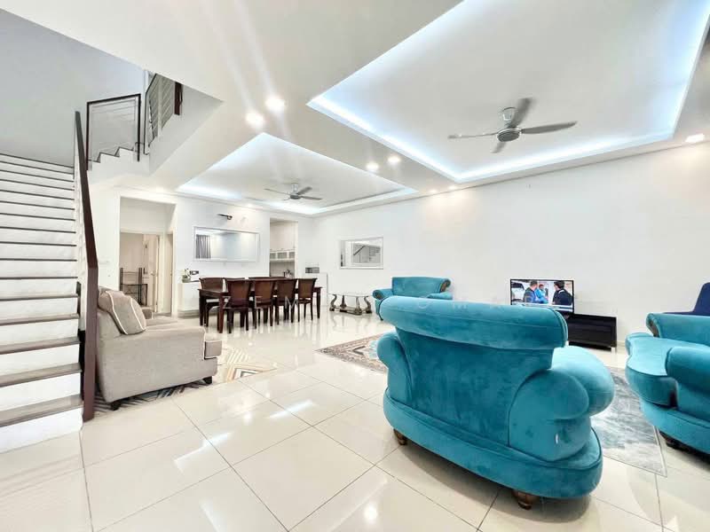 Rumah Teres 2 Tingkat untuk Dijual di U12, Taman Cahaya Alam (Shah Alam) - Hazeman Omar - Living Room - PropertyGuru.com.my