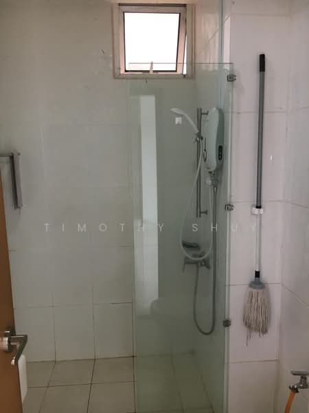 Kondominium untuk Dijual di Sri Putramas III / Royal Regent - Timothy Shuy - Bathroom - PropertyGuru.com.my