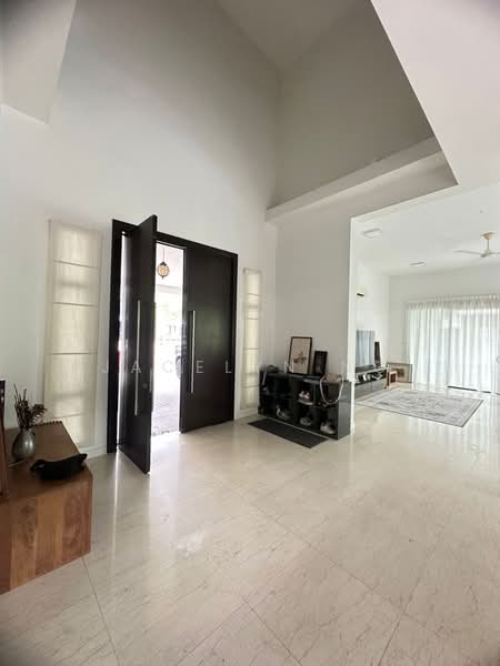Rumah Banglo untuk Disewa di Iskandar Puteri (Nusajaya) (Johor) - Jacelyn Ng - Entrance - PropertyGuru.com.my