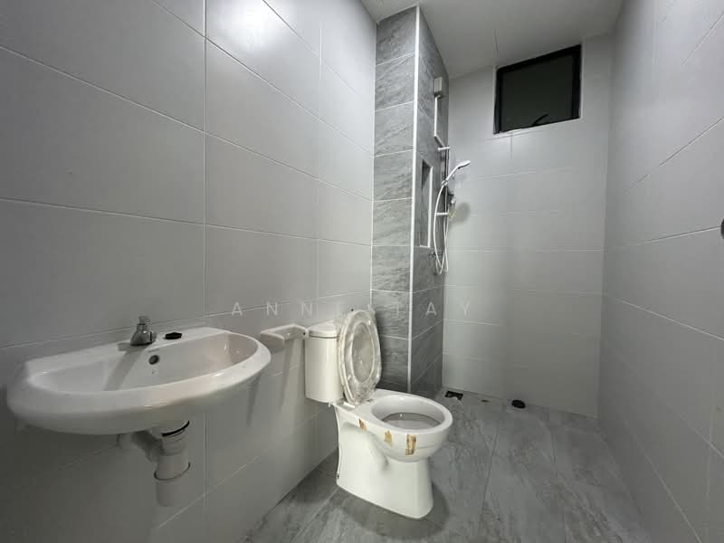 Kondominium untuk Disewa di KSL Residence 2 @ Kangkar Tebrau - Anne Tay - Bathroom - PropertyGuru.com.my