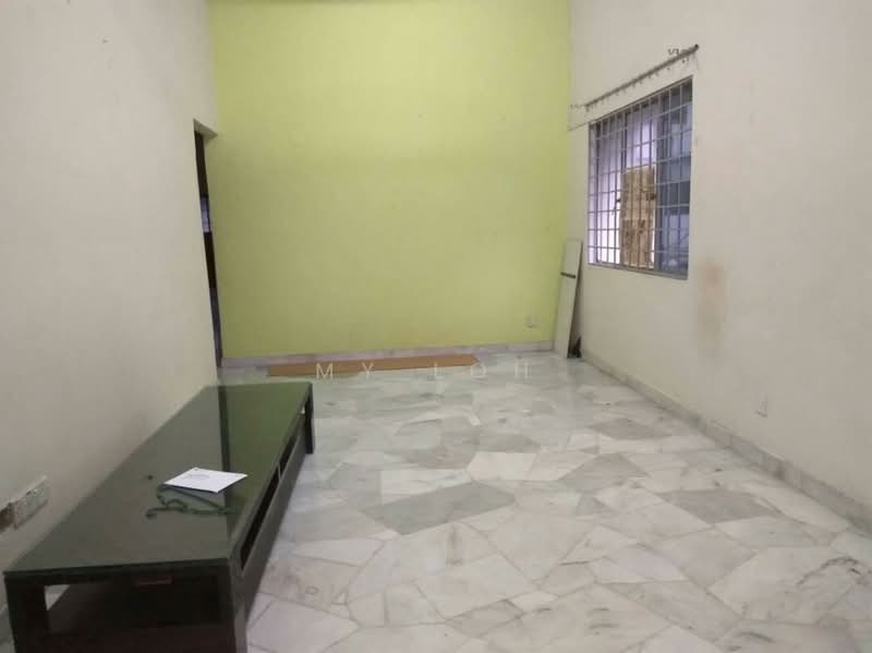 Rumah Teres 1.5 Tingkat untuk Dijual di Taman Sri Melati (Selayang) - MY Loh - Living Room - PropertyGuru.com.my