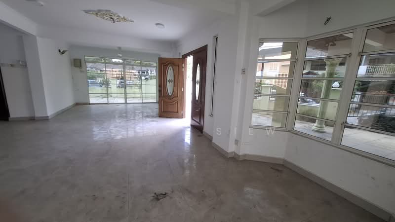 Rumah Teres 2.5-Tingkat untuk Dijual di Kota Damansara (Selangor) - Grace Siew - Entrance - PropertyGuru.com.my