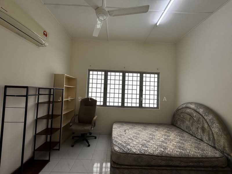 2-storey Terraced House for Rent in Taman Mayang Jaya (Petaling Jaya) - Jeslyn Chua - Bedroom - PropertyGuru.com.my