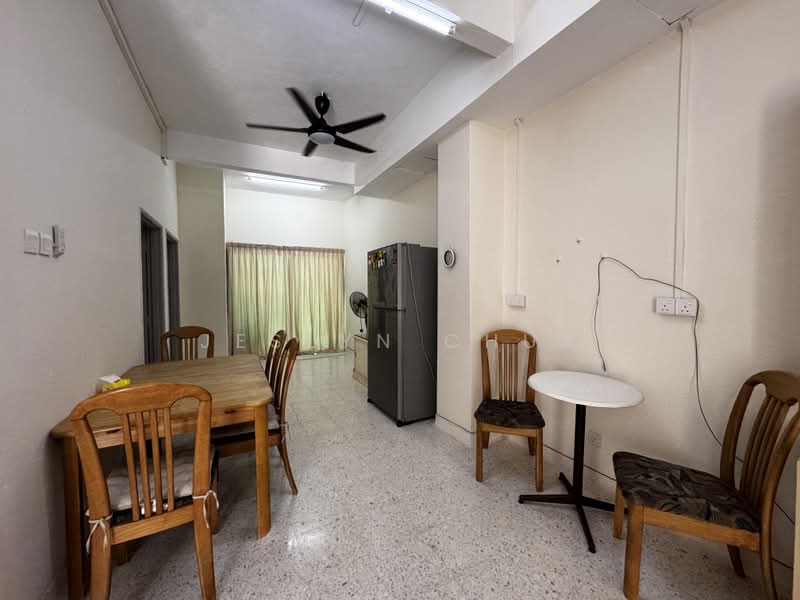 2-storey Terraced House for Rent in Taman Mayang Jaya (Petaling Jaya) - Jeslyn Chua - Dining Room - PropertyGuru.com.my
