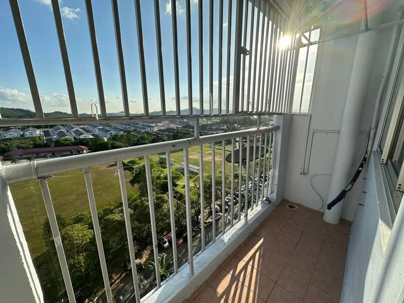 Apartment for Rent at Villa Krystal @ Bandar Selesa Jaya - April Chin - Balcony - PropertyGuru.com.my