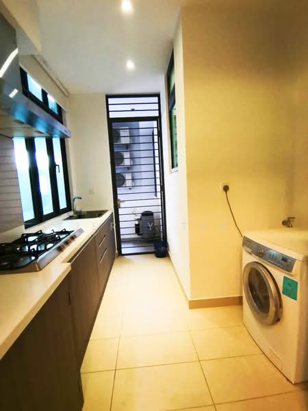 Kondominium untuk Disewa di The LIGHT COLLECTION II - Jerry Tan - Kitchen - PropertyGuru.com.my
