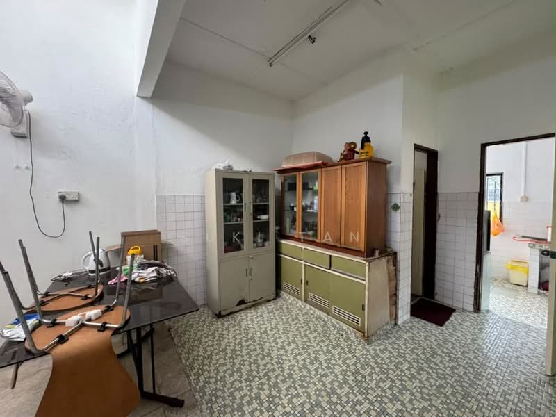 Rumah Teres 1 Tingkat untuk Dijual di Taman Sri Melati (Selayang) - Suki Tan - Kitchen - PropertyGuru.com.my