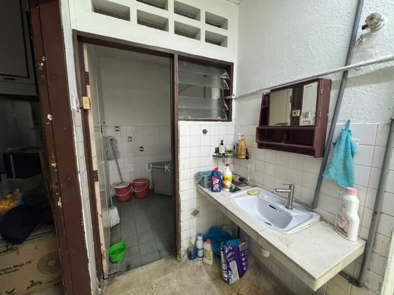 Rumah Teres 1 Tingkat untuk Dijual di Taman Sri Melati (Selayang) - Suki Tan - Bathroom - PropertyGuru.com.my