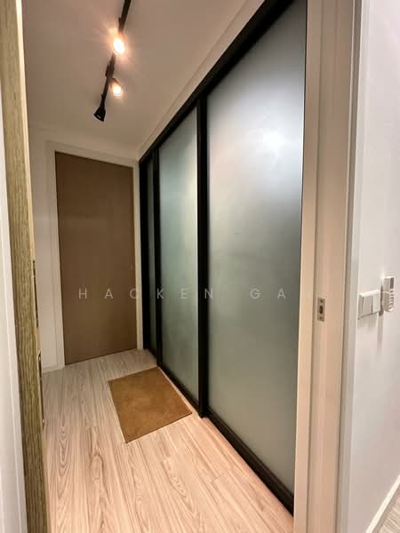 Servis Apartment untuk Disewa di Cantara Residences - Hacken Gan - Entrance - PropertyGuru.com.my