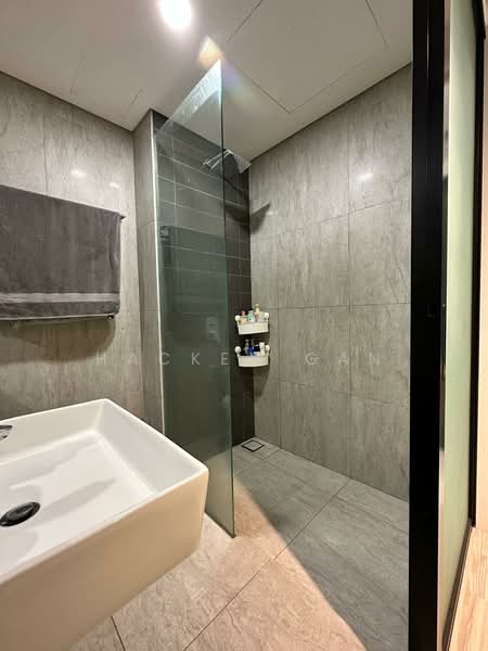 Servis Apartment untuk Disewa di Cantara Residences - Hacken Gan - Bathroom - PropertyGuru.com.my