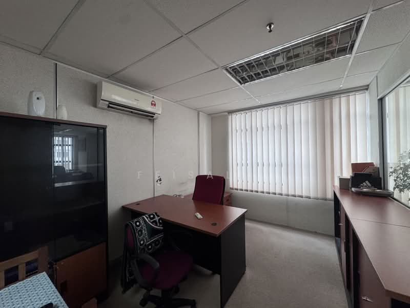 Kedai / Pejabat untuk Dijual di Kelana Jaya (Petaling Jaya) - Feisal . - Study - PropertyGuru.com.my