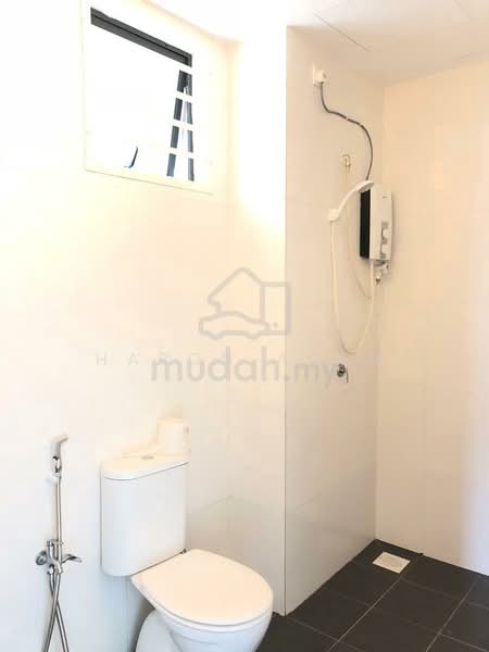 Kondominium untuk Dijual di Ivory Residence - Haron Agen - Bathroom - PropertyGuru.com.my