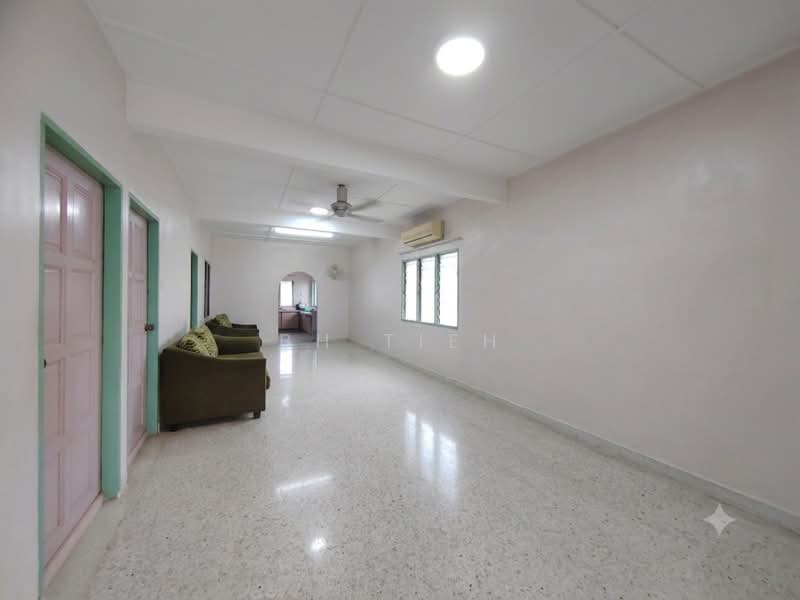 Rumah Teres 1 Tingkat untuk Dijual di Tampin (Negeri Sembilan) - BH Tieh - Living Room - PropertyGuru.com.my
