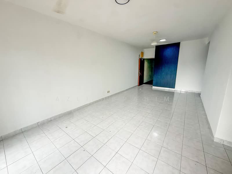 Condominium for Sale at Vista Amani - Azli Ibrahim - Living Room - PropertyGuru.com.my