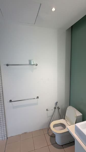 Kondominium untuk Dijual di Park Seven - Michael Au - Bathroom - PropertyGuru.com.my