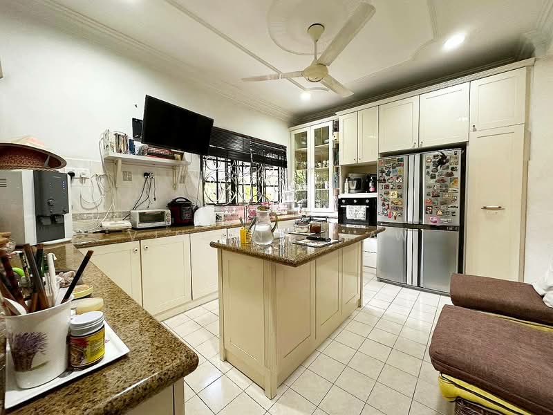 Semi-Detached House for Sale in Kota Damansara (Selangor) - Vincent Liaw - Kitchen - PropertyGuru.com.my
