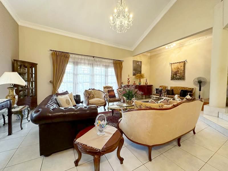 Semi-Detached House for Sale in Seksyen 8 (Kota Damansara) - Vincent Liaw - Living Room - PropertyGuru.com.my