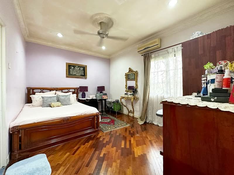 Semi-Detached House for Sale in Kota Damansara (Selangor) - Vincent Liaw - Bedroom - PropertyGuru.com.my