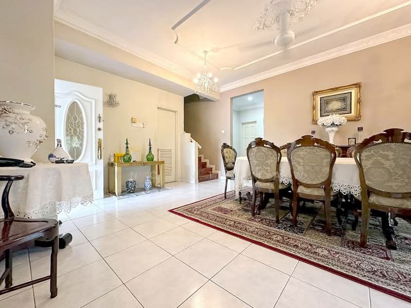 Semi-Detached House for Sale in Kota Damansara (Selangor) - Vincent Liaw - Dining Room - PropertyGuru.com.my