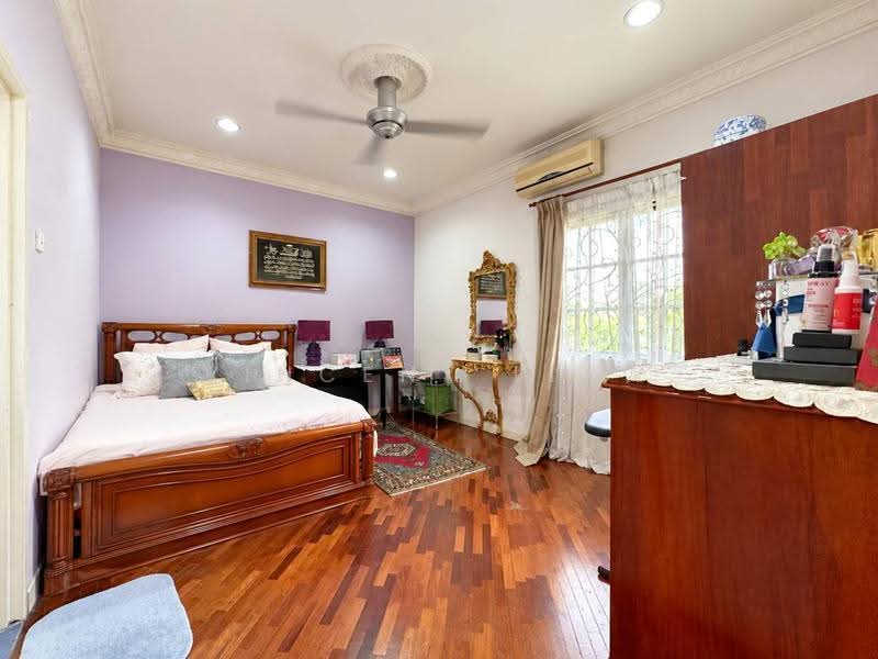 Semi-Detached House for Sale in Kota Damansara (Selangor) - Vincent Liaw - Bedroom - PropertyGuru.com.my