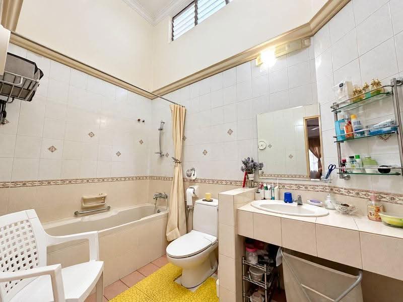 Semi-Detached House for Sale in Kota Damansara (Selangor) - Vincent Liaw - Bathroom - PropertyGuru.com.my