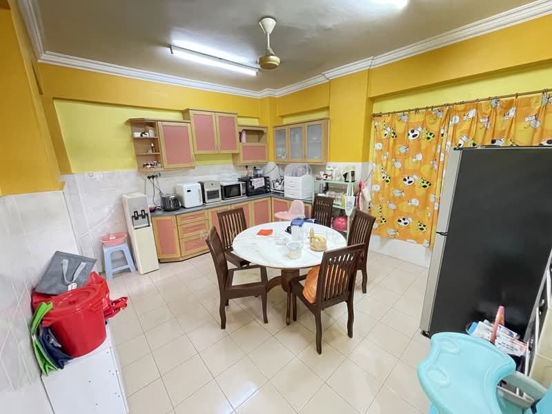 Condominium for Sale at Casa Venicia Condominium - MY Loh - Kitchen - PropertyGuru.com.my