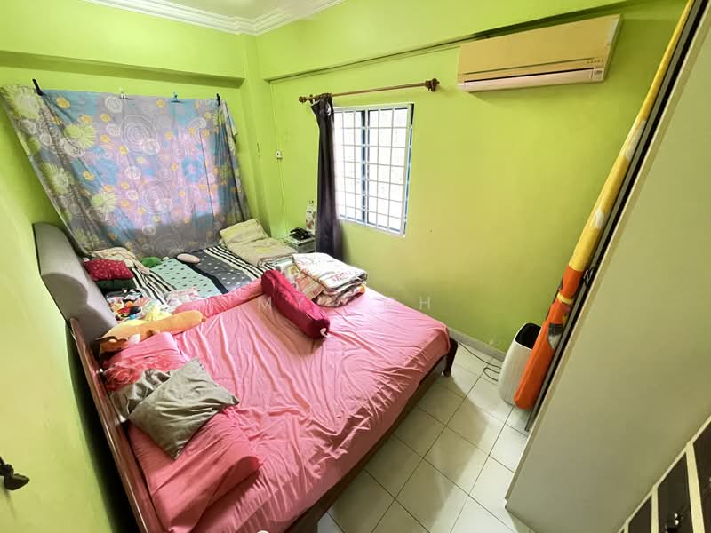 Condominium for Sale at Casa Venicia Condominium - MY Loh - Bedroom - PropertyGuru.com.my