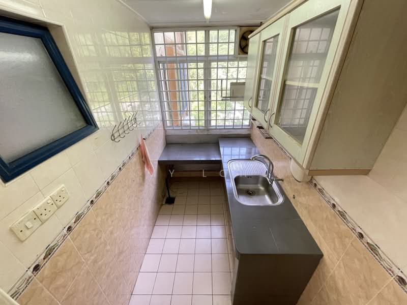 Kondominium untuk Dijual di Casa Venicia Condominium - MY Loh - Kitchen - PropertyGuru.com.my