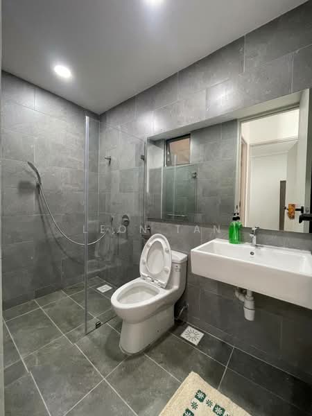 Service Residence for Rent at Renna Residence @ The NorthBank - Leon Tan - Bathroom - PropertyGuru.com.my