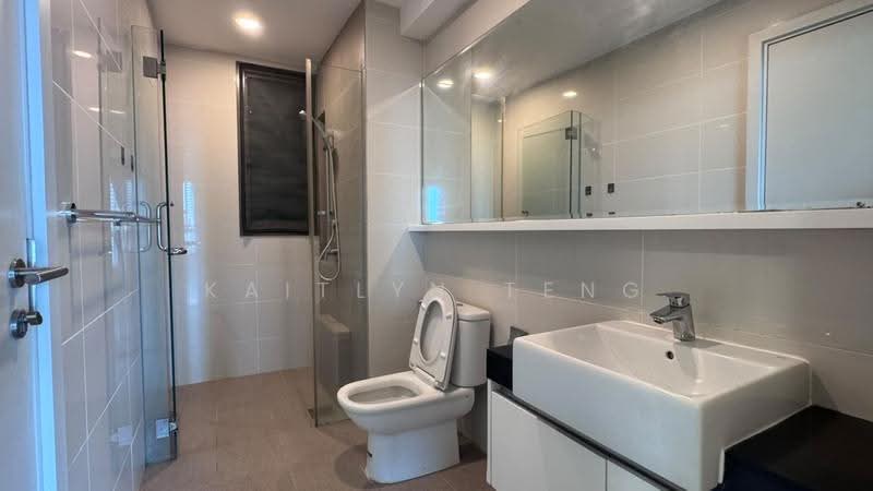 Kondominium untuk Disewa di Iskandar Residences - Kaitlyn Teng - Bathroom - PropertyGuru.com.my