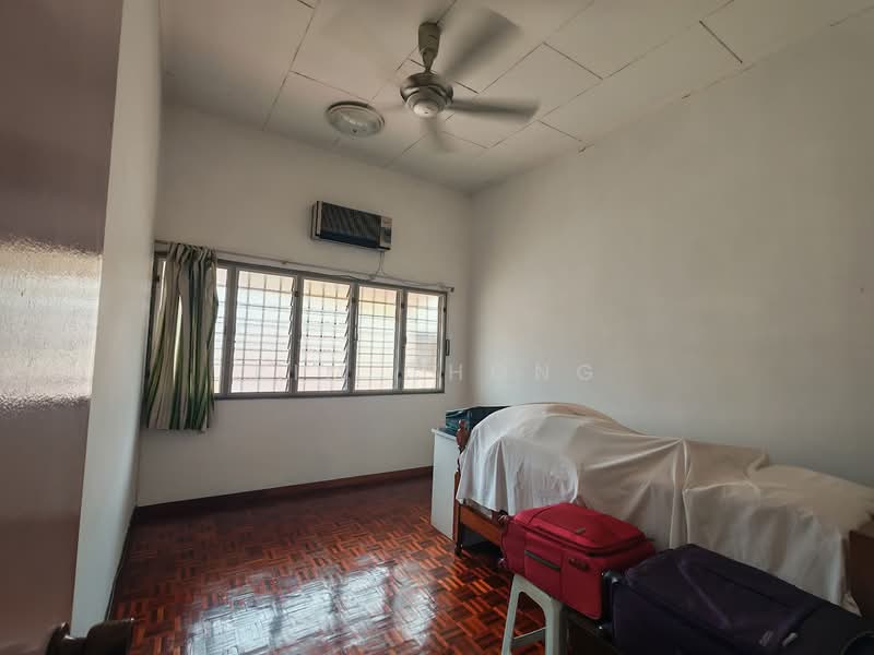 Rumah Teres 2 Tingkat untuk Dijual di Taman Chi Liung (Klang) - Kim Chong - Bedroom - PropertyGuru.com.my