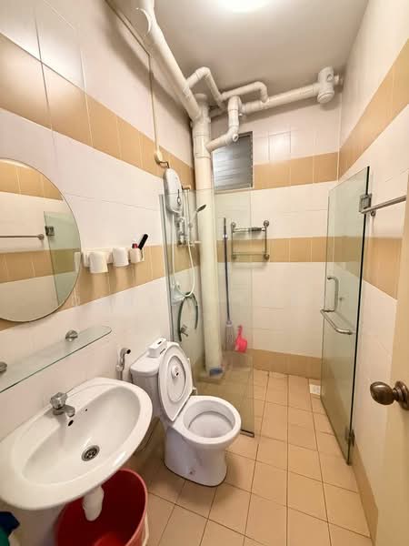 Apartment for Sale at Kipark Apartment - Daniel Yong - Bathroom - PropertyGuru.com.my
