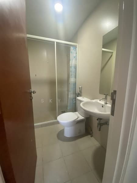 Servis Apartment untuk Dijual di 231 TR Serviced Suite - Sky Say - Bathroom - PropertyGuru.com.my