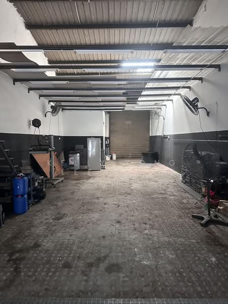 Factory for Rent in Taman Perindustrian Usj 1 (Subang Jaya) - Kelly Yong Lee Ming - Interior - PropertyGuru.com.my