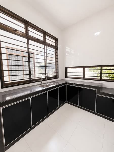 Rumah Kluster untuk Dijual di Setia Tropika (Johor Bahru) - Vic Lim - PropertyGuru.com.my