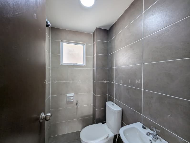 Cluster House for Sale in Sepang (Selangor) - Adibah Salim - Bathroom - PropertyGuru.com.my