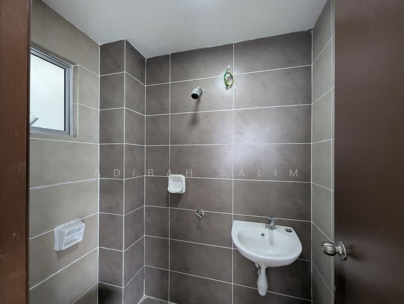 Cluster House for Sale in Sepang (Selangor) - Adibah Salim - Bathroom - PropertyGuru.com.my