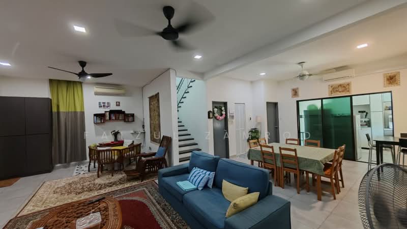 Bungalow for Sale in Bukit Sungai Long (Bandar Sungai Long) - Faizul Zamrod - Living Room - PropertyGuru.com.my