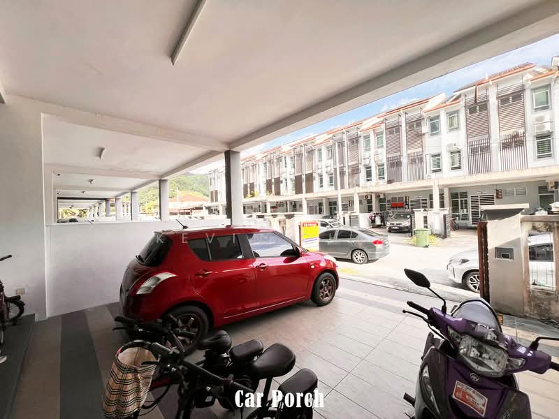 3-storey Terraced House for Sale in Kampar (Perak) - Kevin Chai - Exterior - PropertyGuru.com.my