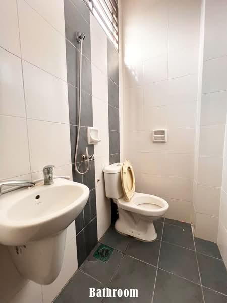 3-storey Terraced House for Sale in Kampar (Perak) - Kevin Chai - PropertyGuru.com.my