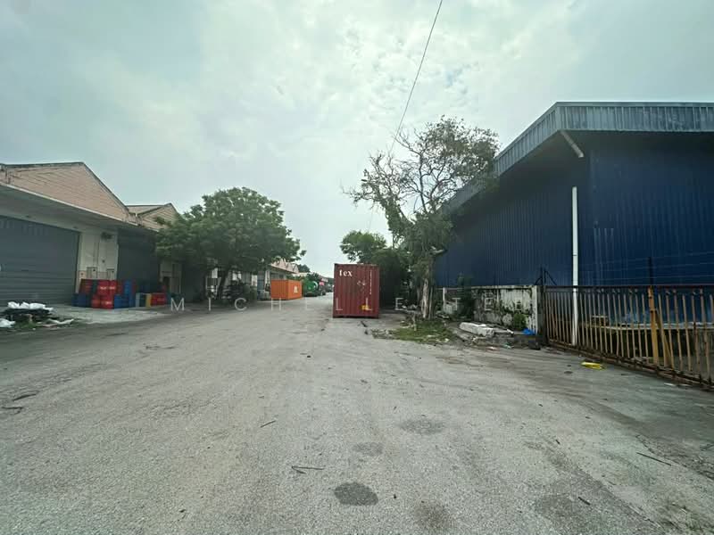 Terrace Factory for Sale in Taman Perindustrian Pulau Indah (Klang) - Michelle Tee - Exterior - PropertyGuru.com.my
