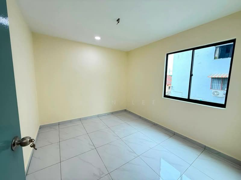 Flat for Sale at Flat Bandar Selesa Jaya @ Jalan Silat Gayong - Alan Lee - Interior - PropertyGuru.com.my