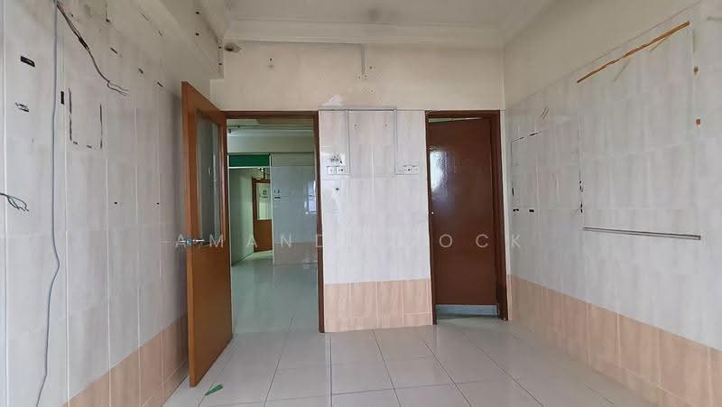 Shop / Office for Rent in Seksyen 3, Taman Kinrara (Puchong) - Amanda Lock - Interior - PropertyGuru.com.my