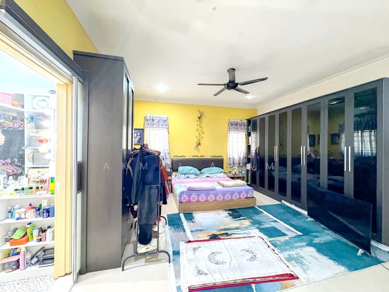 Rumah Berkembar untuk Dijual di Taman Cheras Jaya (Cheras) - Akmal Adam - Bedroom - PropertyGuru.com.my