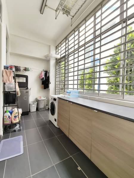 2-storey Terraced House for Sale in Taman Mount Austin (Tebrau) - Crystal Tan - Balcony - PropertyGuru.com.my