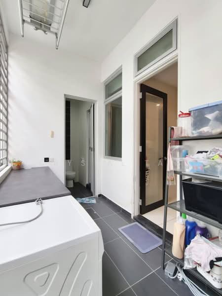 2-storey Terraced House for Sale in Taman Mount Austin (Tebrau) - Crystal Tan - Bathroom - PropertyGuru.com.my