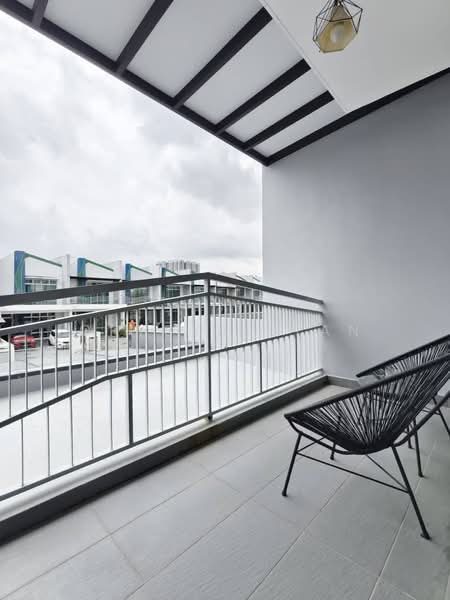 2-storey Terraced House for Sale in Taman Mount Austin (Tebrau) - Crystal Tan - Balcony - PropertyGuru.com.my